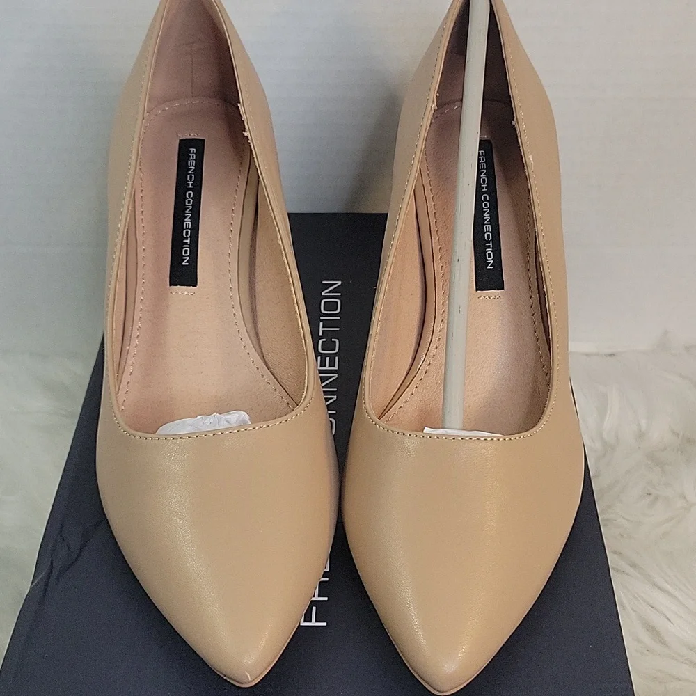 French Connection Nude Pointed-Toe‎ Pump Classic Work Heel Size 6 NWT